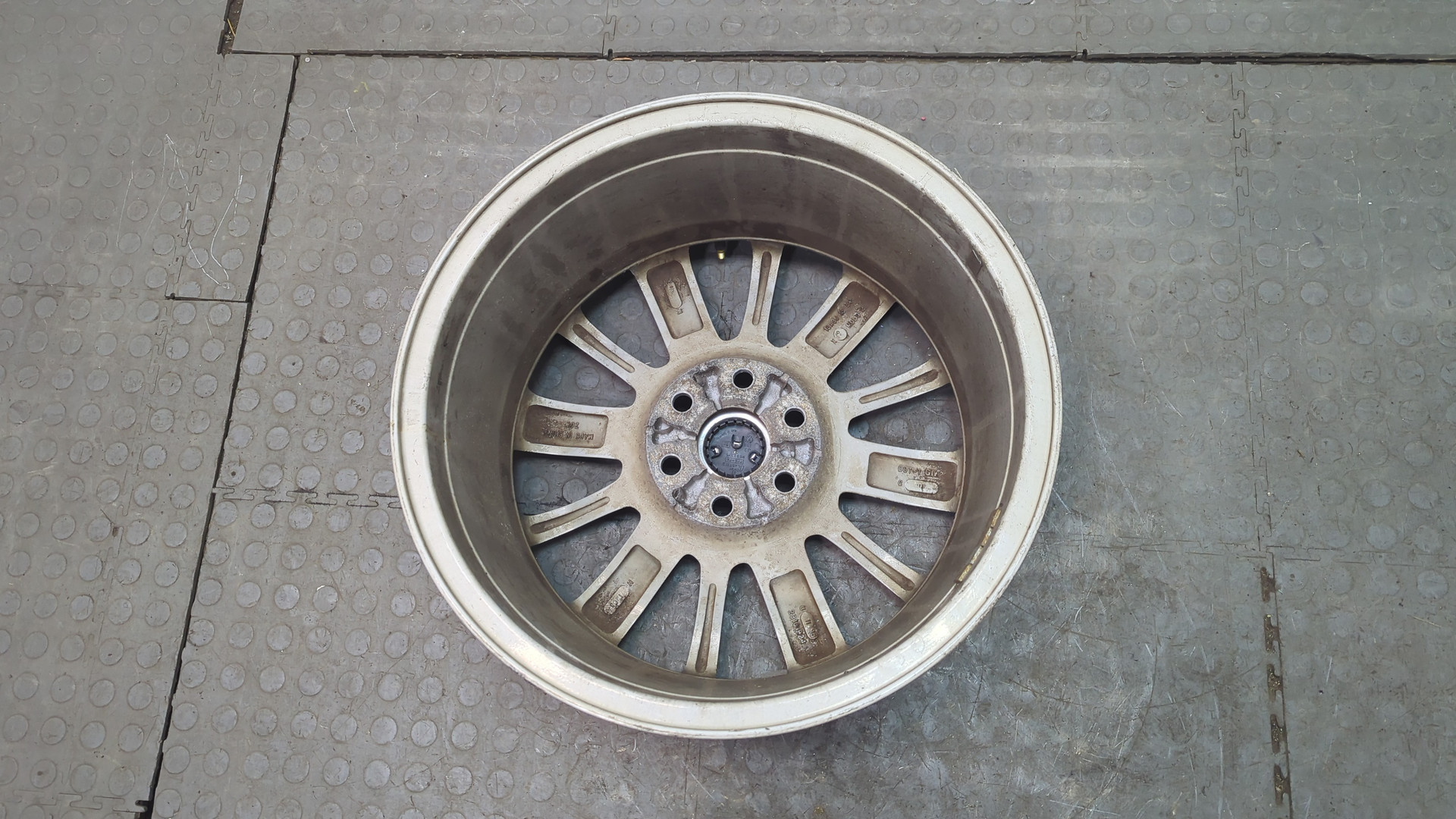 Диск колесный литой легкий сплав