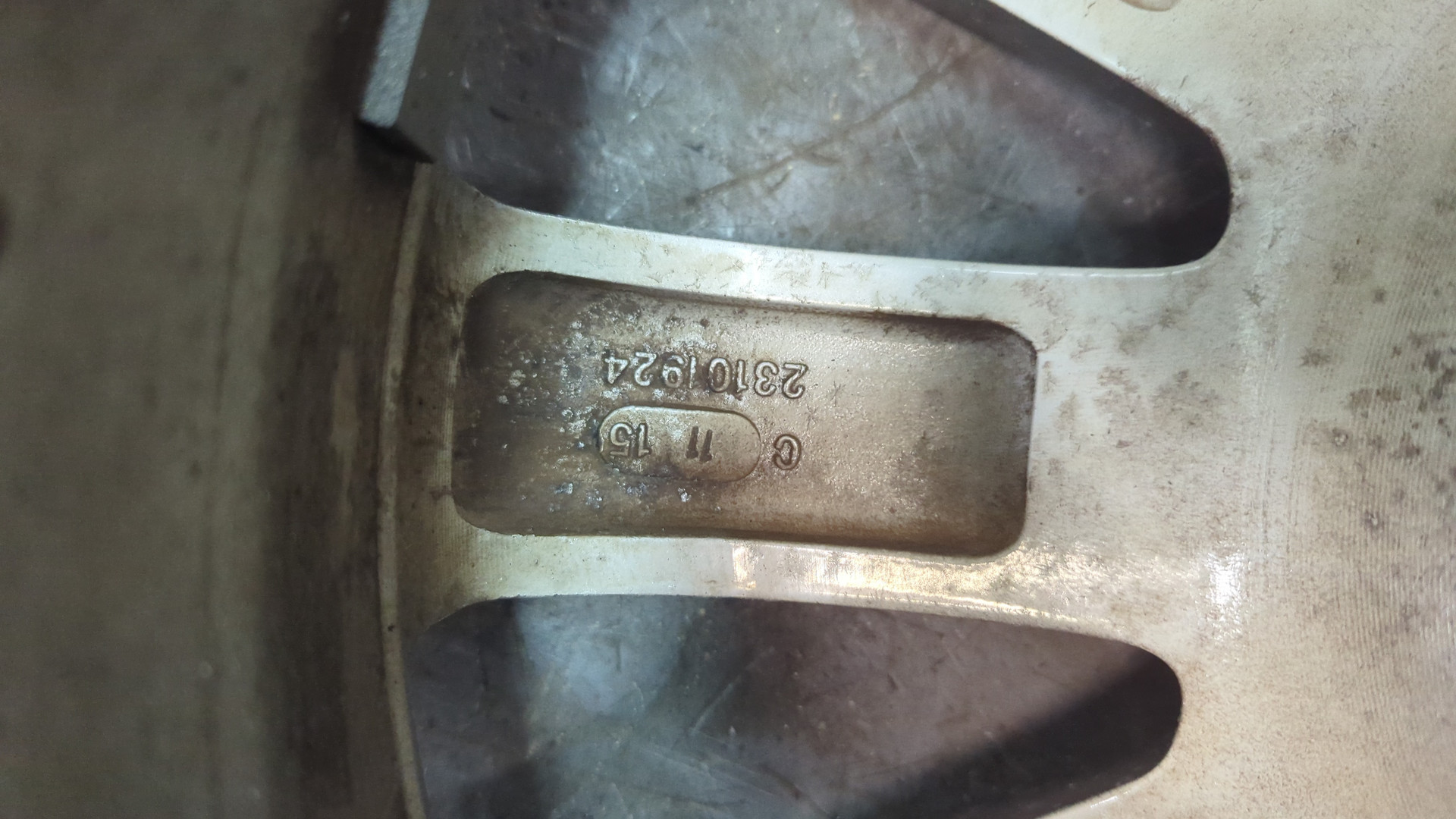 Диск колесный литой легкий сплав