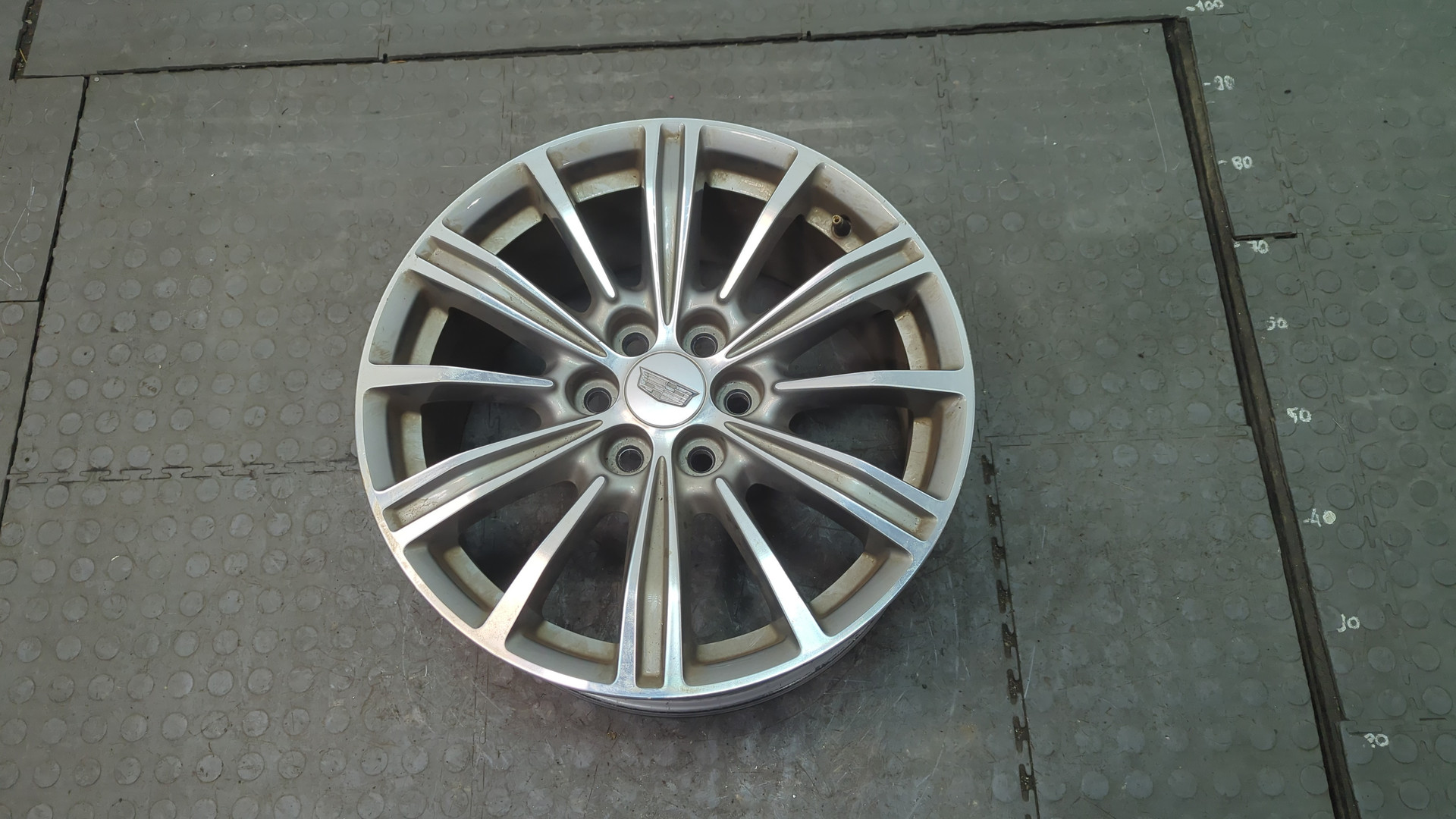 Диск колесный литой легкий сплав