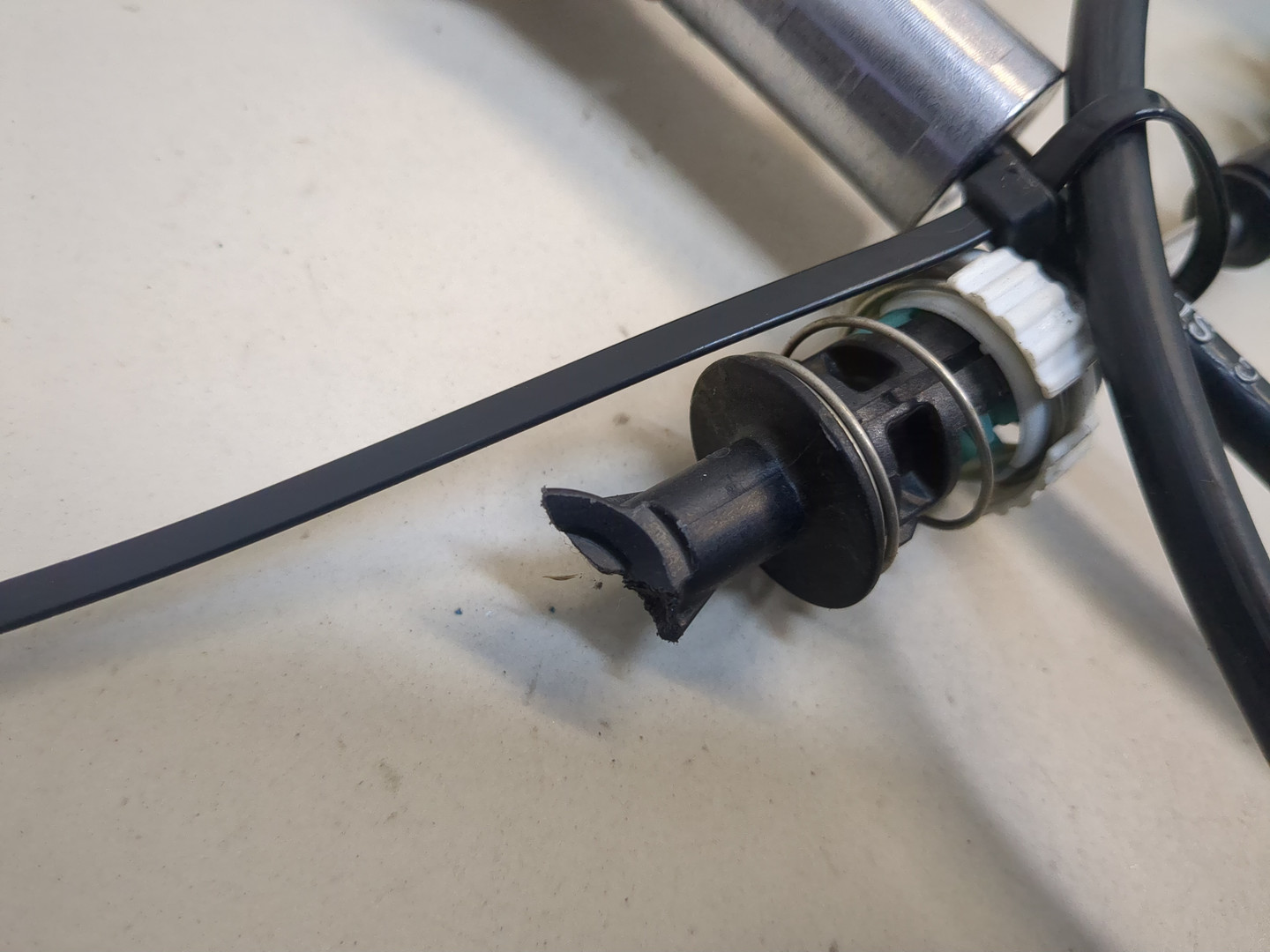 Трос КПП (выбора/переключения передач)