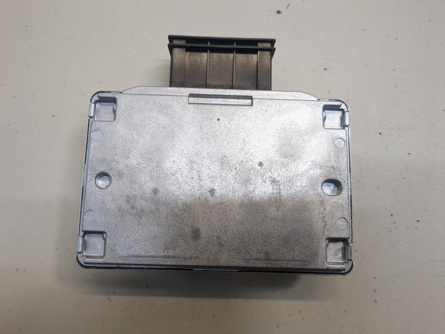 Преобразователь напряжения (адаптер)