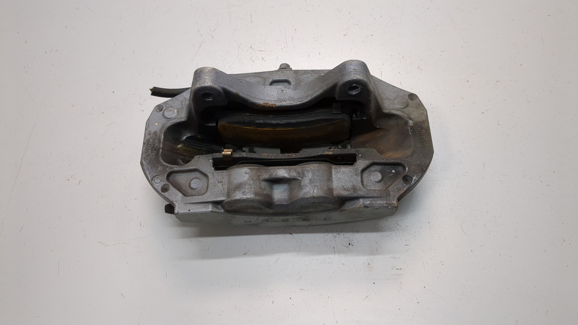 Суппорт передний правый