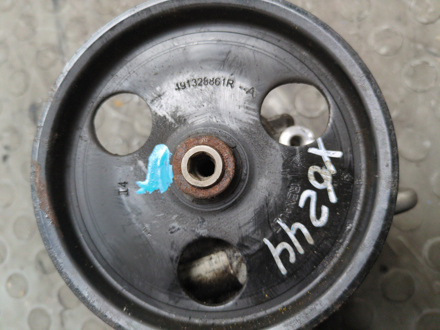 Насос ГУР (гидроусилитель руля)