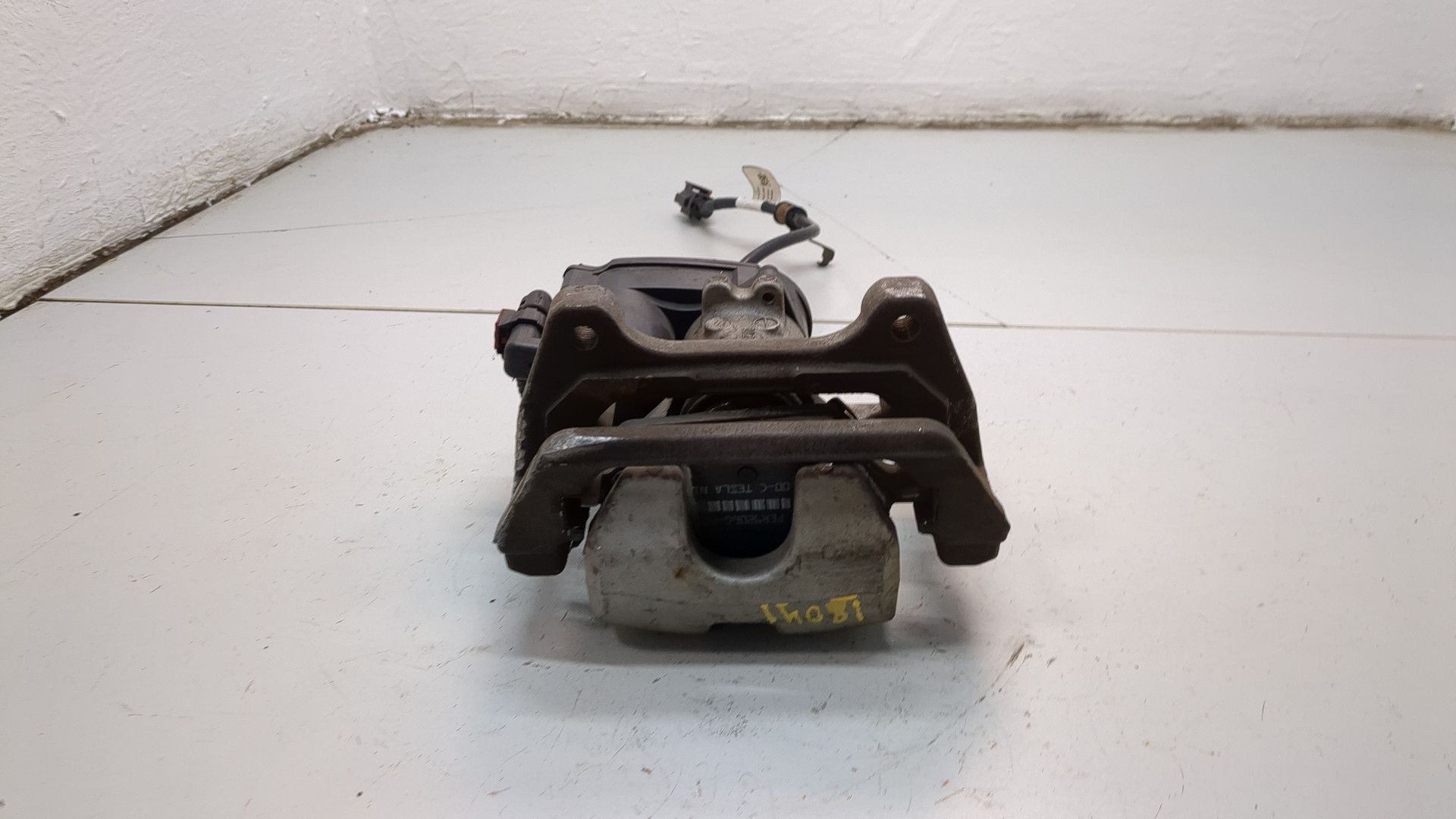 Суппорт задний правый