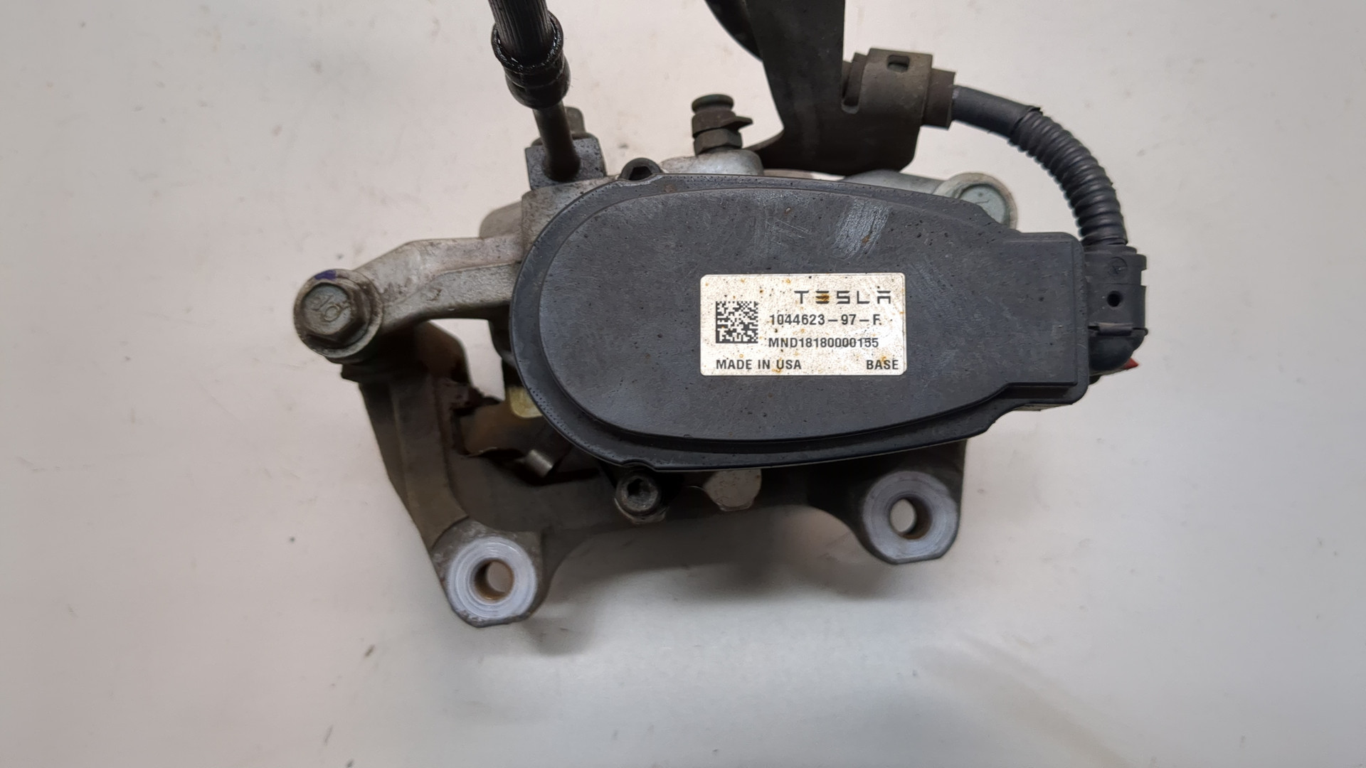 Суппорт задний левый