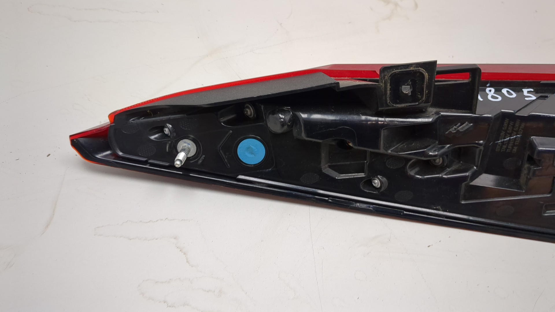 Фонарь задний правый