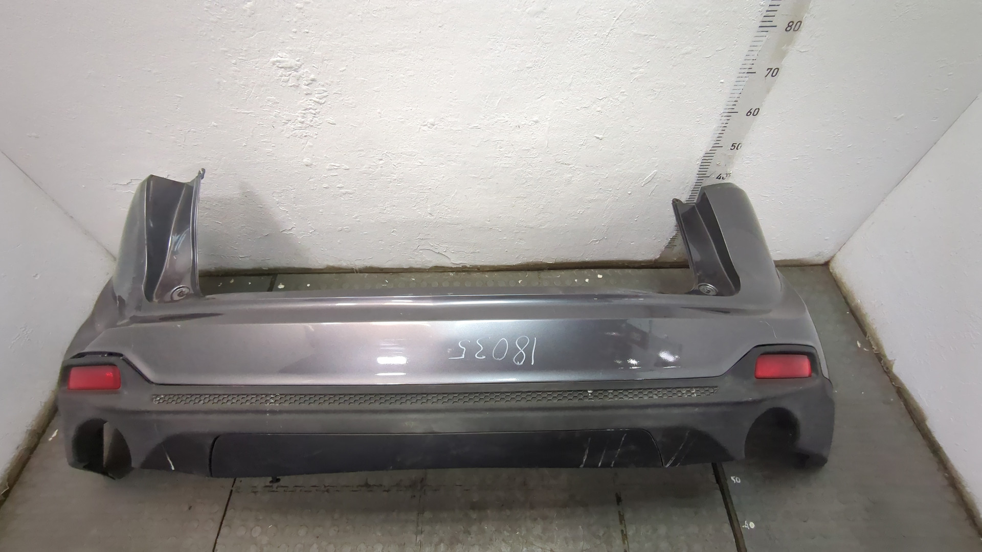 Бампер задний