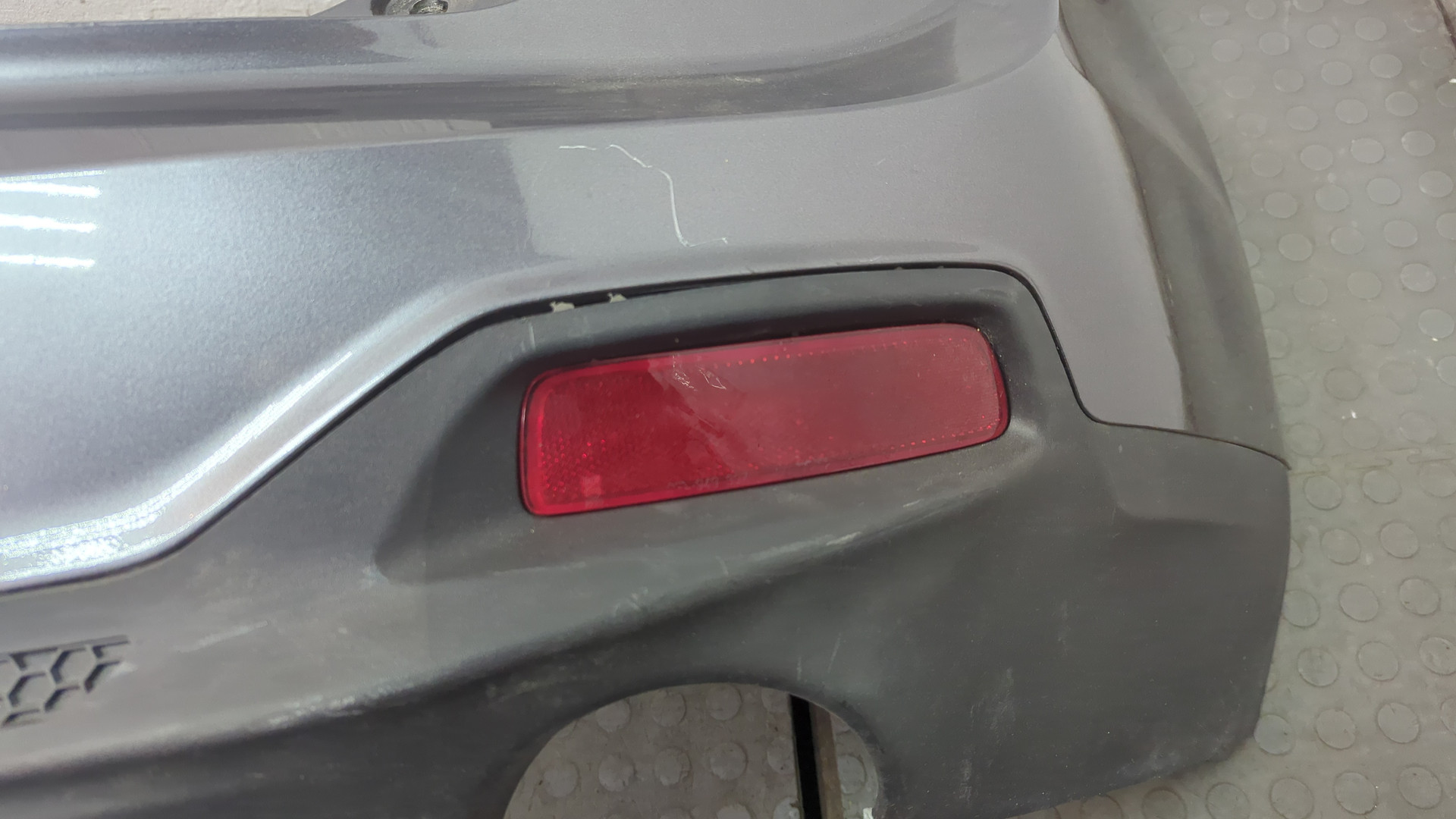 Бампер задний