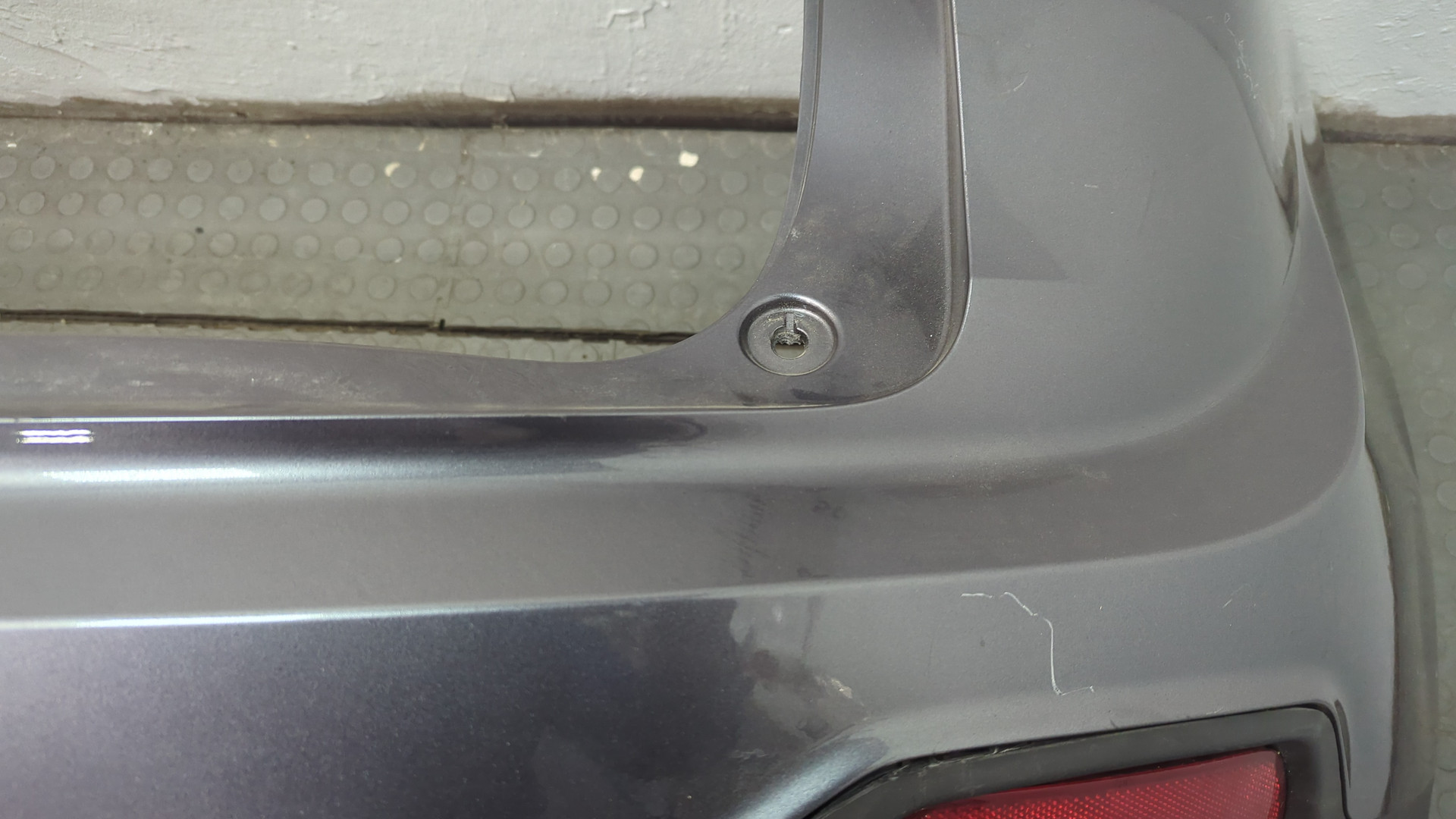 Бампер задний