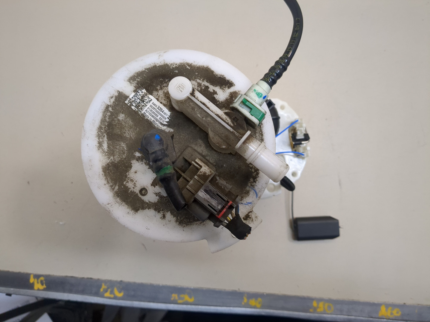 Насос топливный электрический