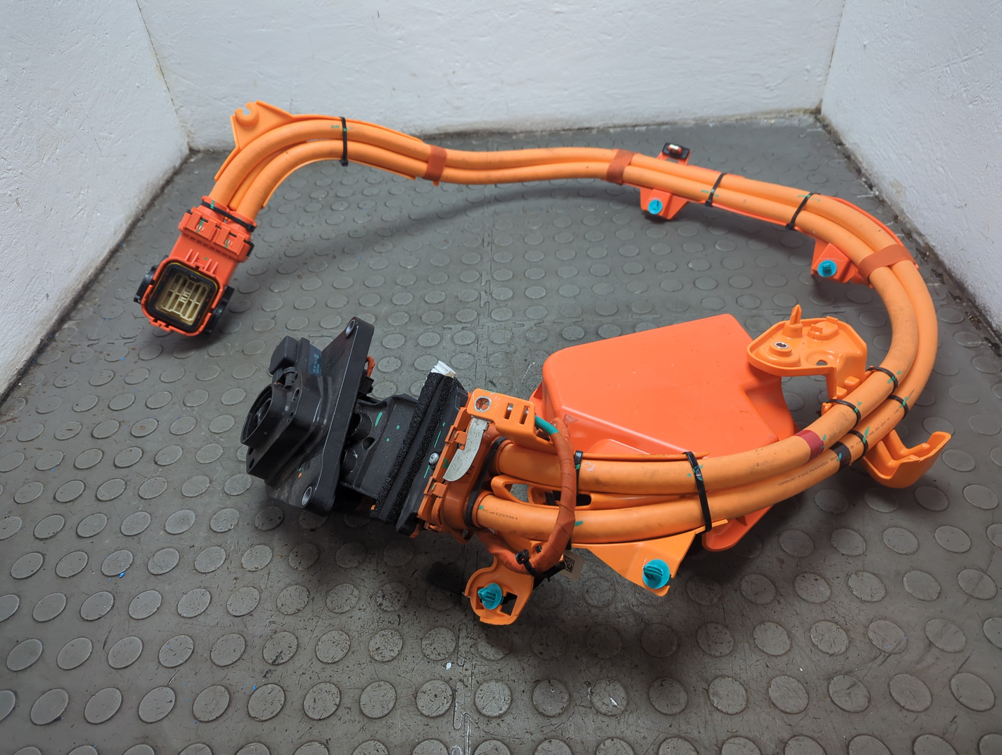 Провод высокого напряжения