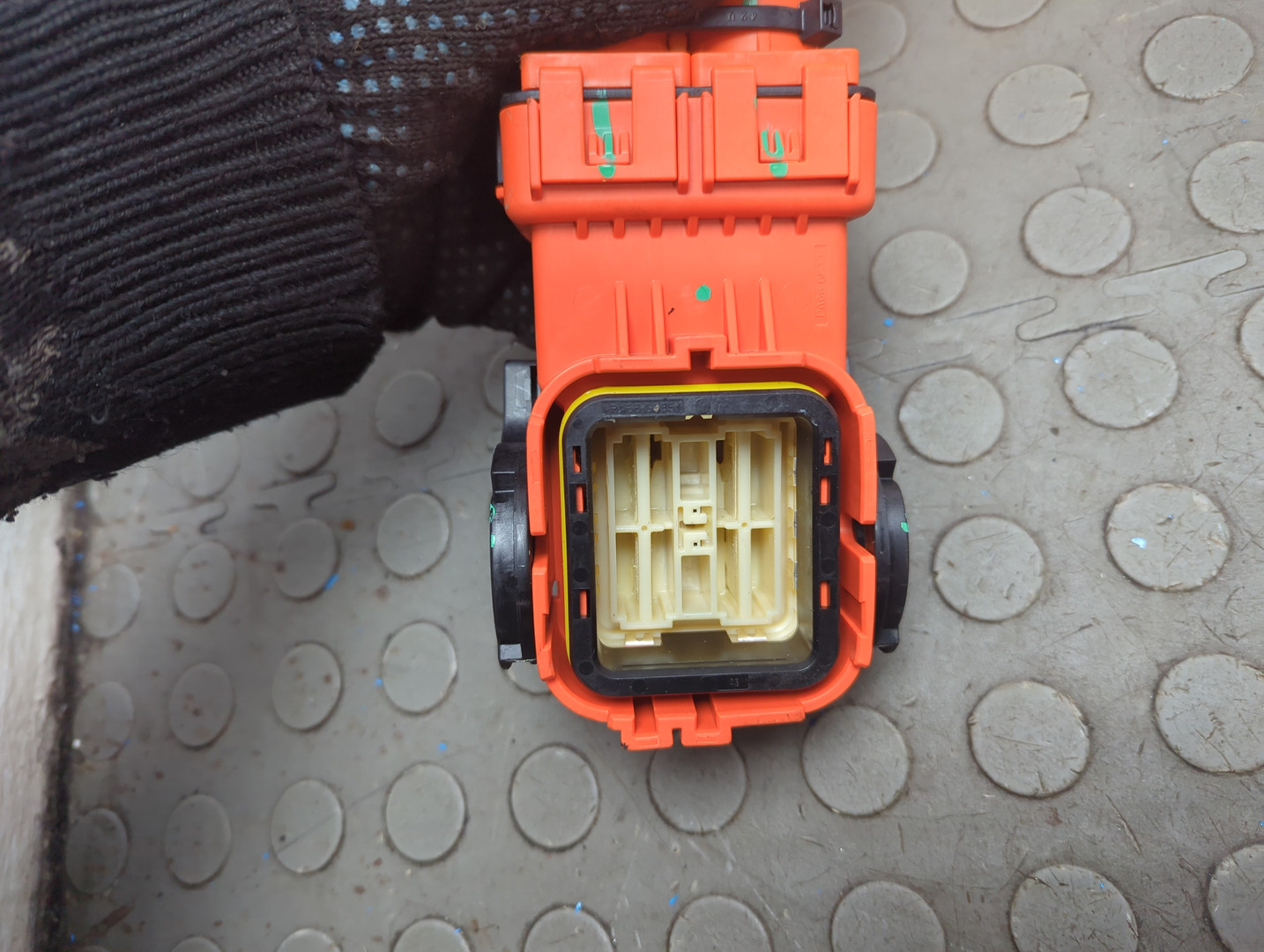 Провод высокого напряжения