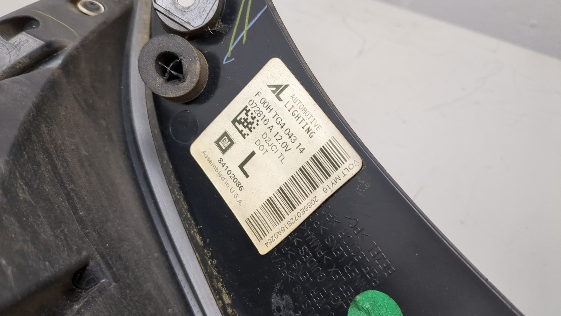 Фонарь задний левый