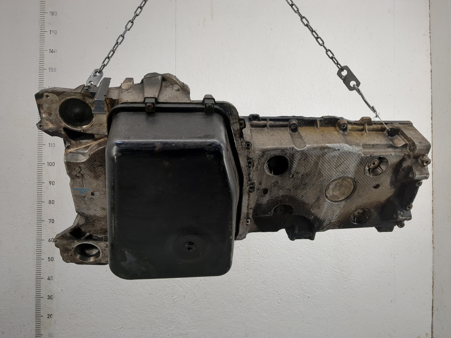 Поддон масляный двигателя (картер)