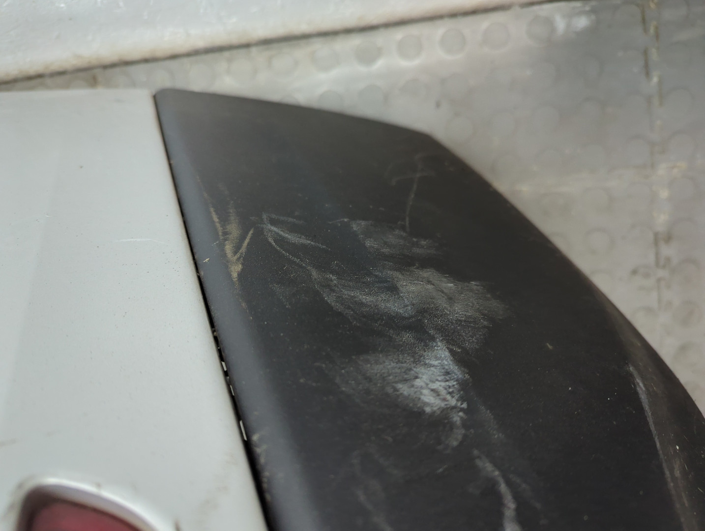 Бампер задний