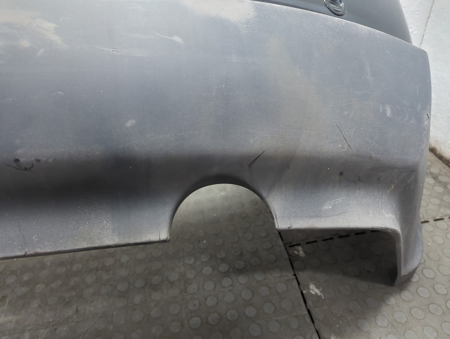 Бампер задний