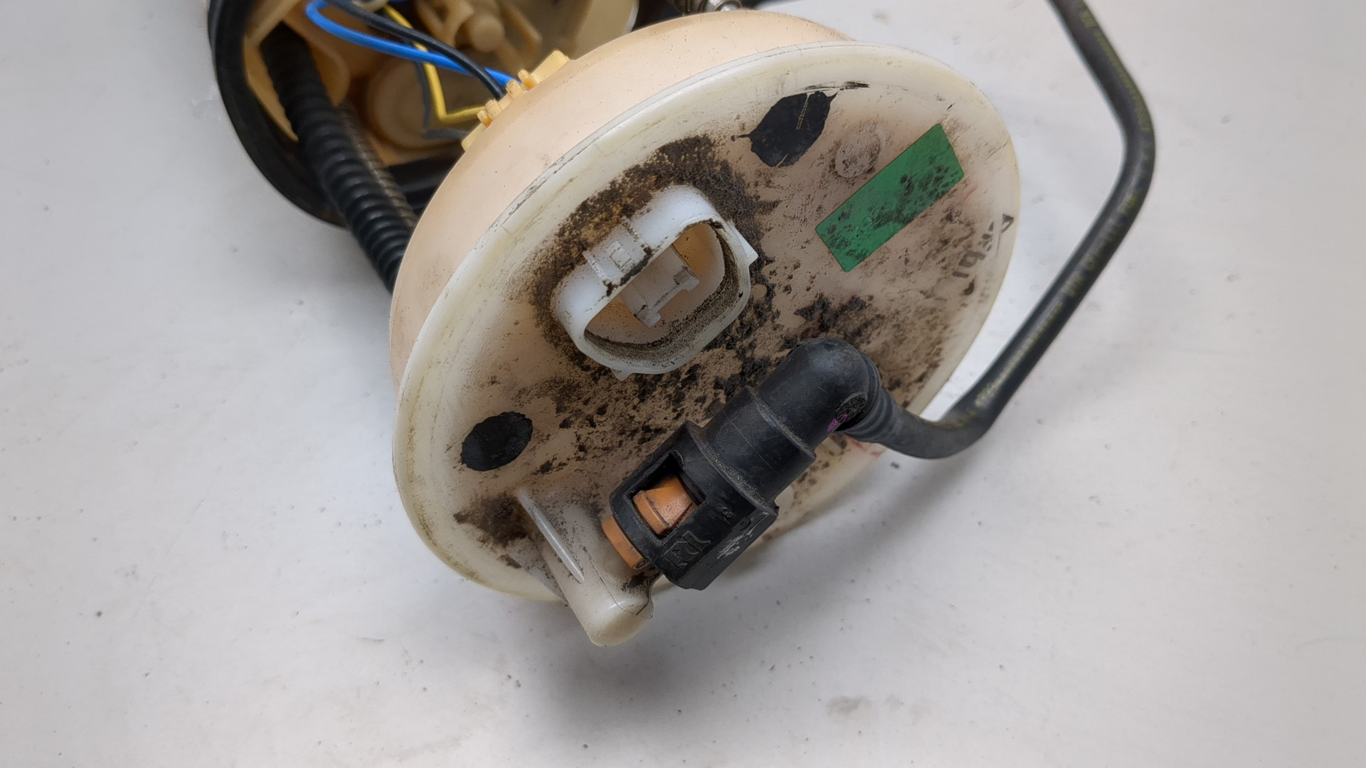 Насос топливный электрический