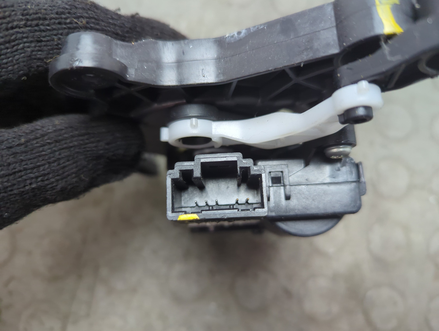 Моторчик заслонки печки