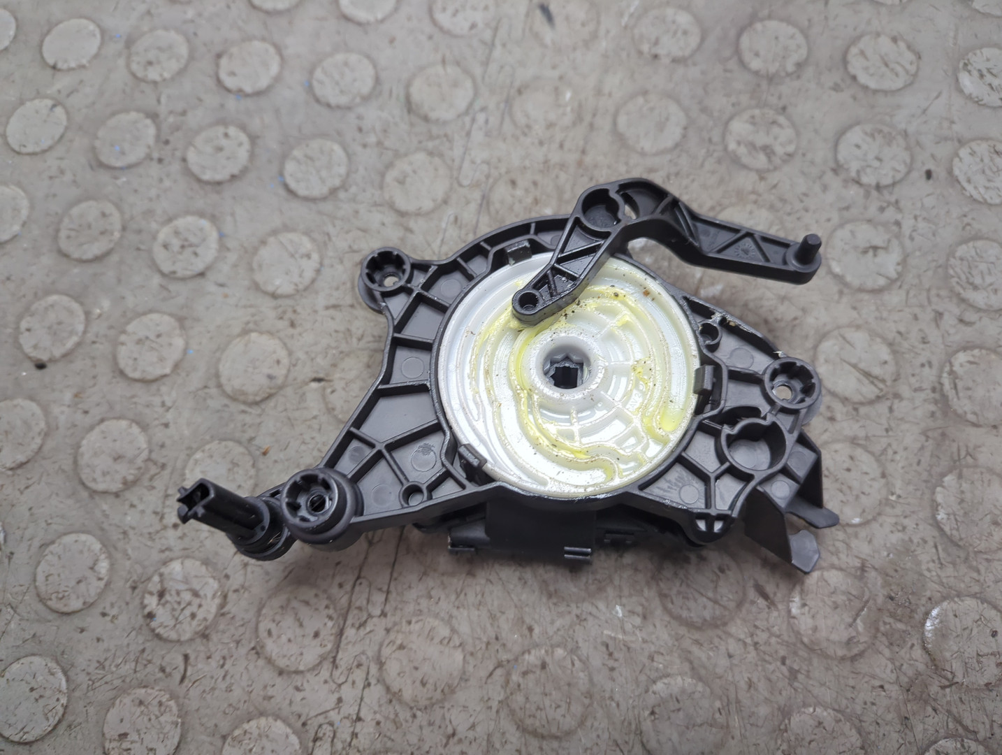 Моторчик заслонки печки