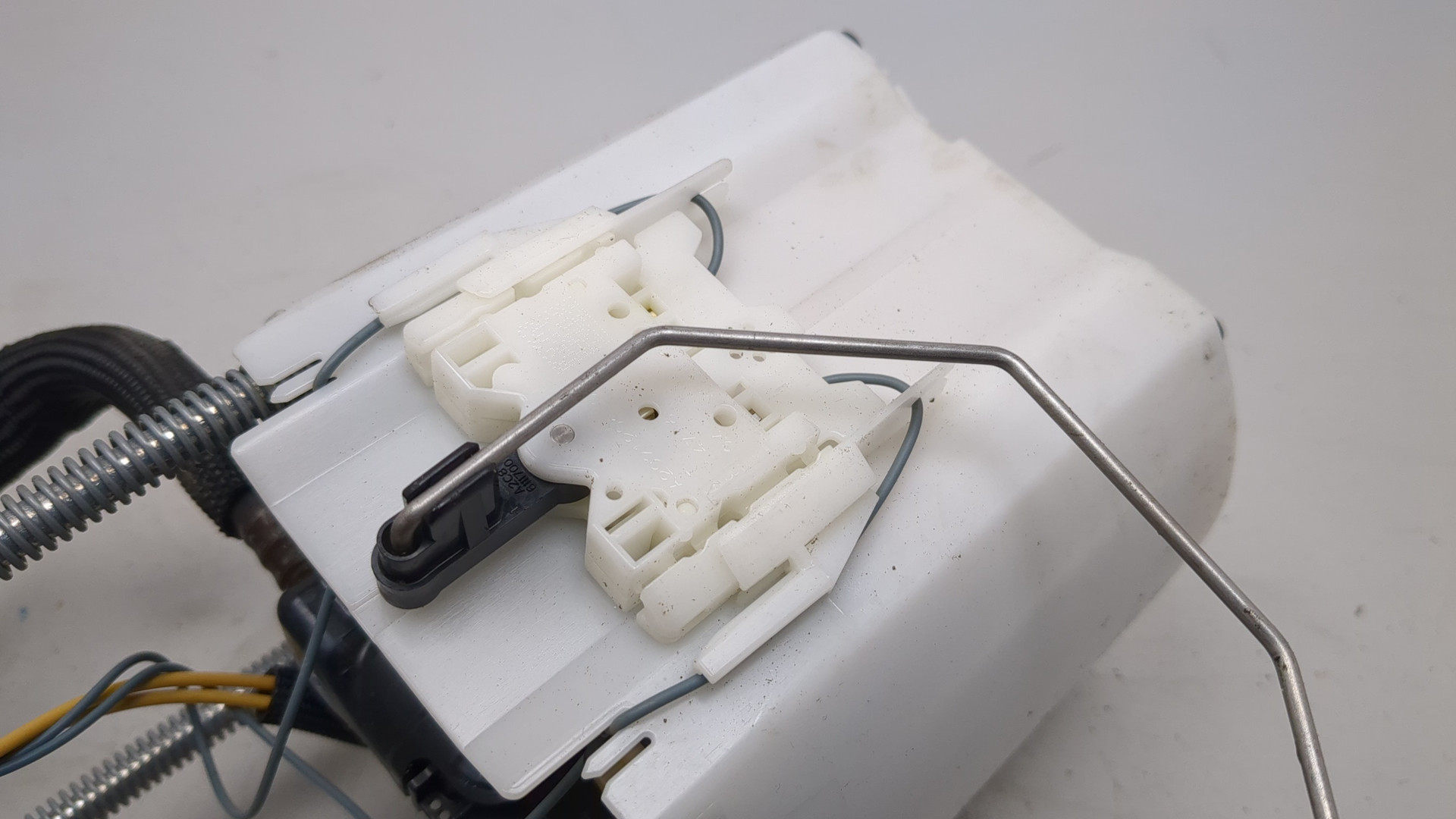 Насос топливный электрический