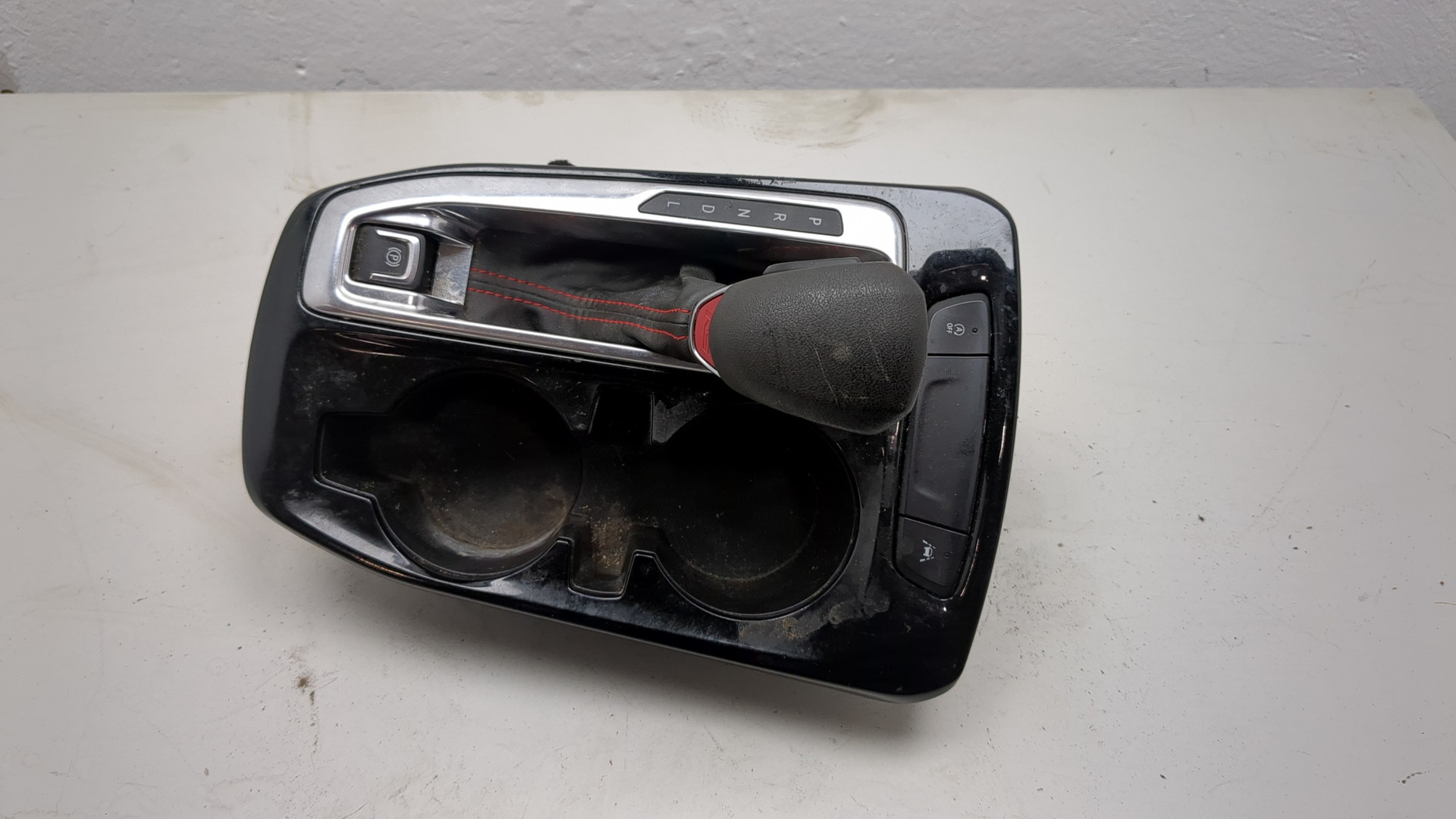 Кулиса МКПП / АКПП