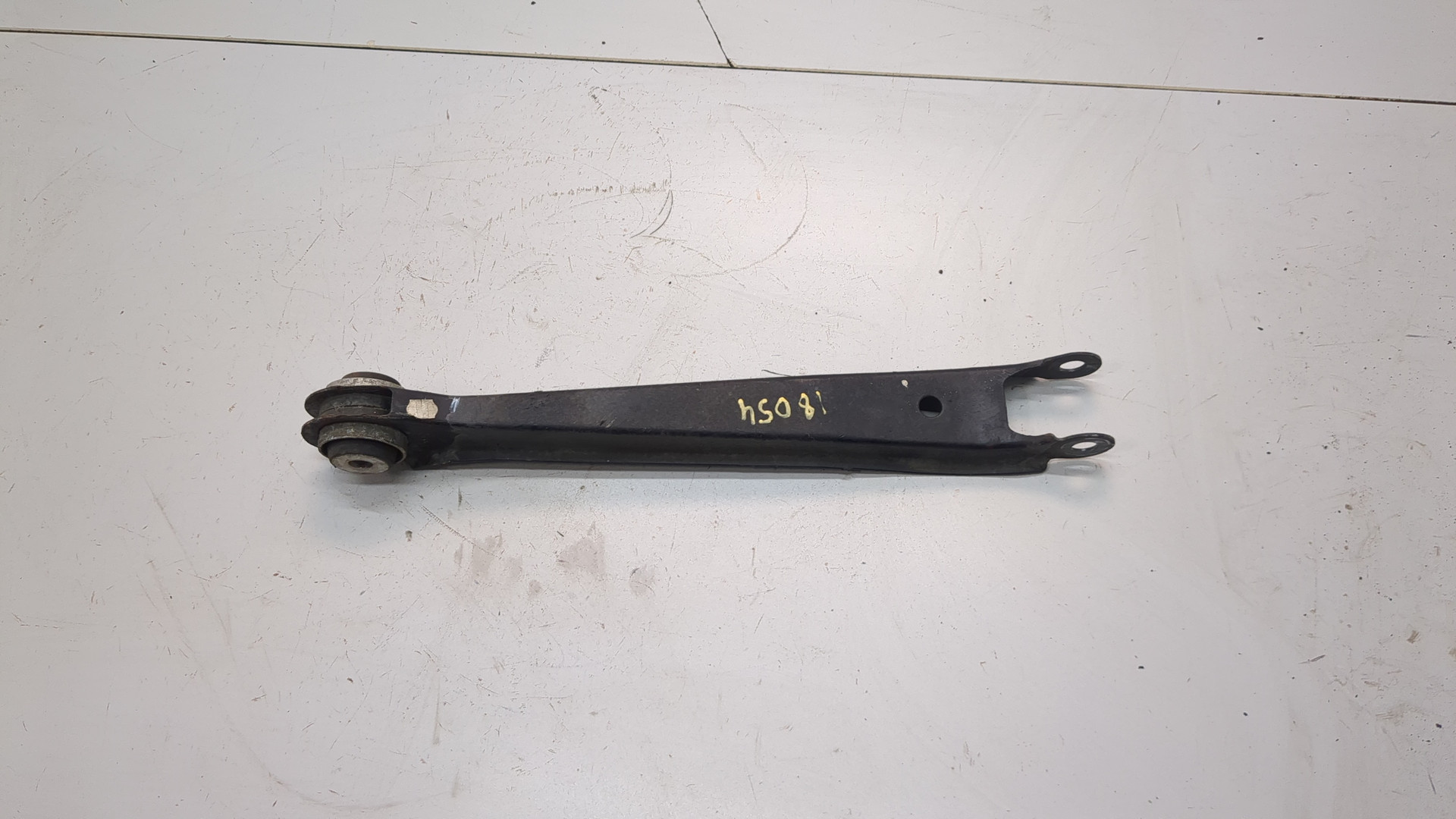 Рычаг задний