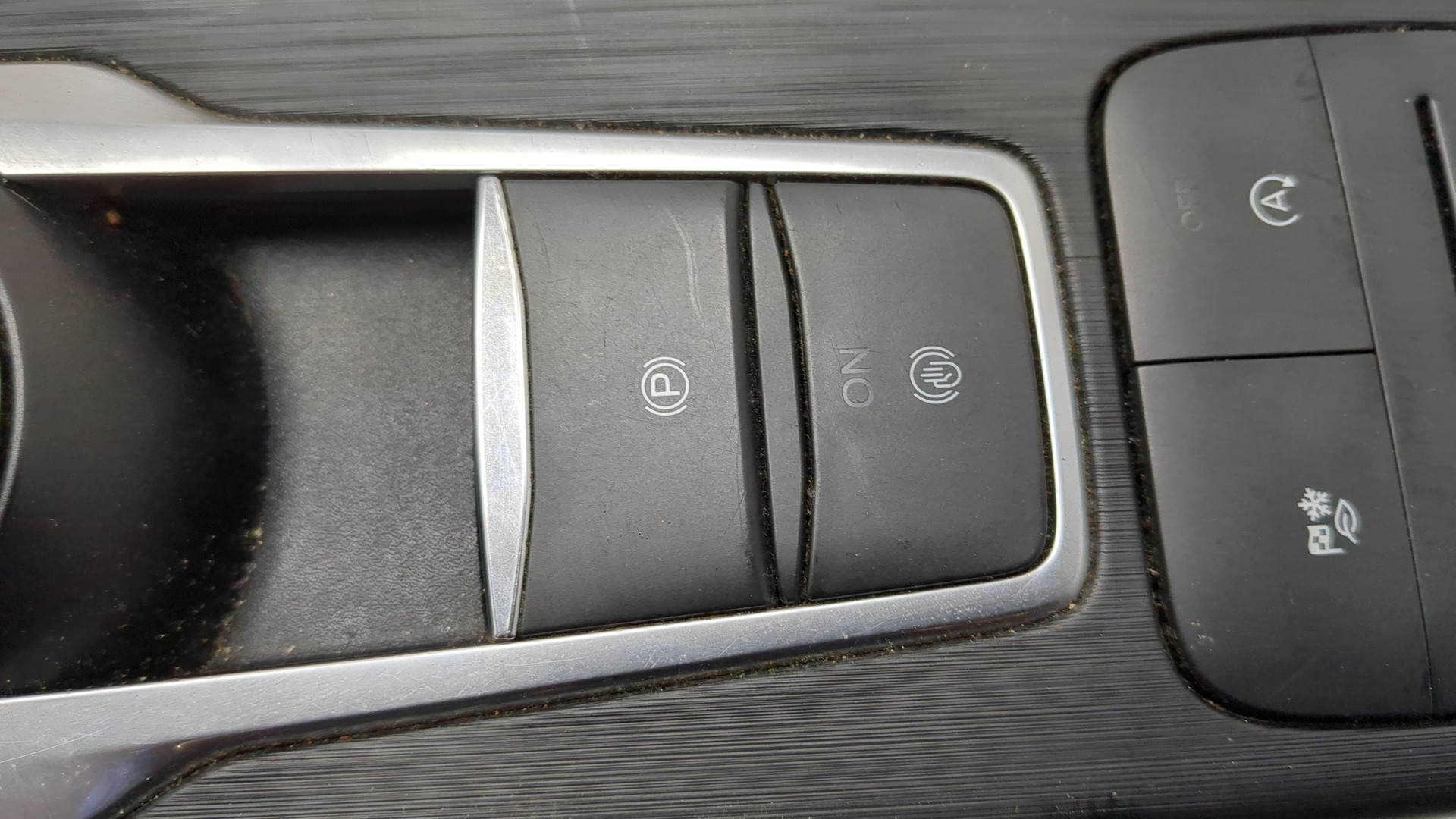 Кулиса МКПП / АКПП