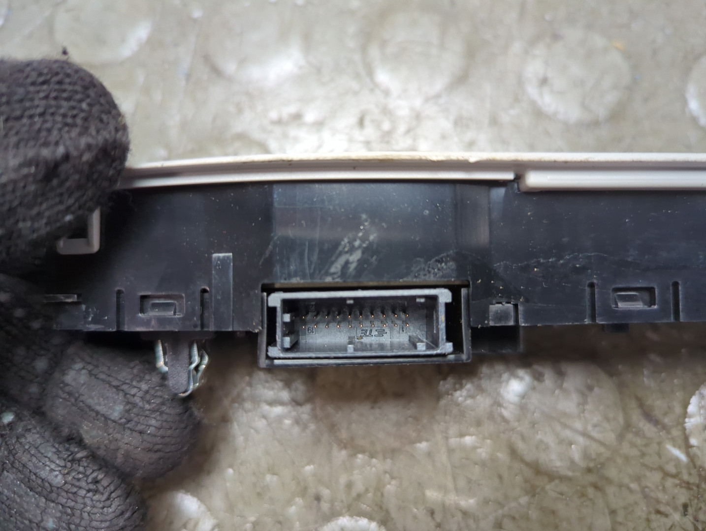 Плафон салонный