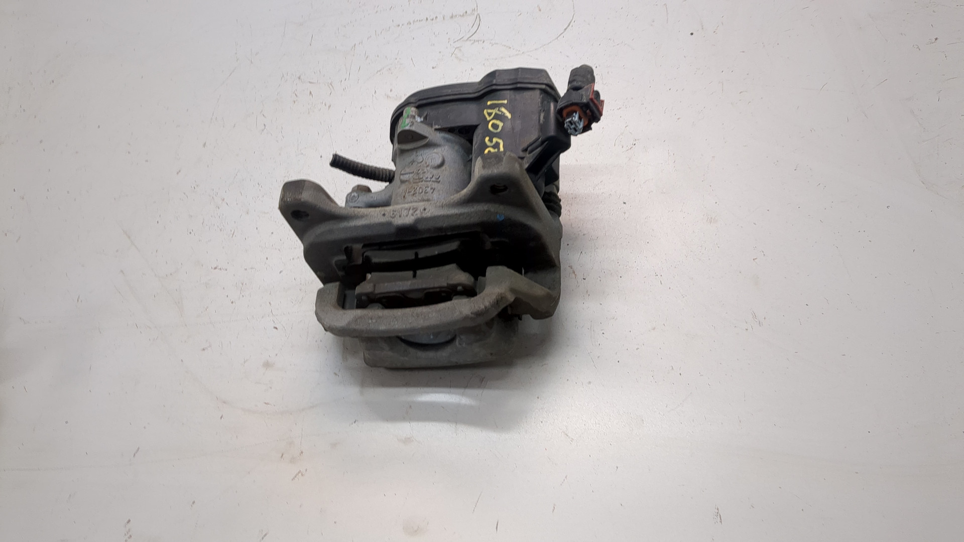 Суппорт задний правый