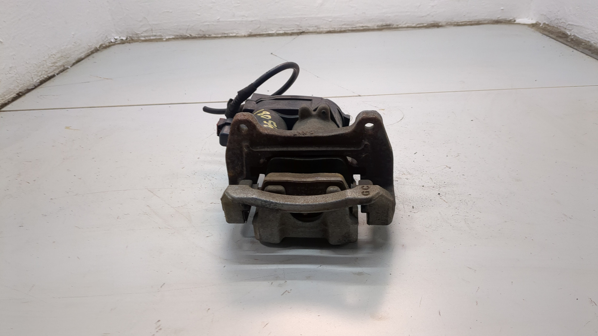 Суппорт задний левый