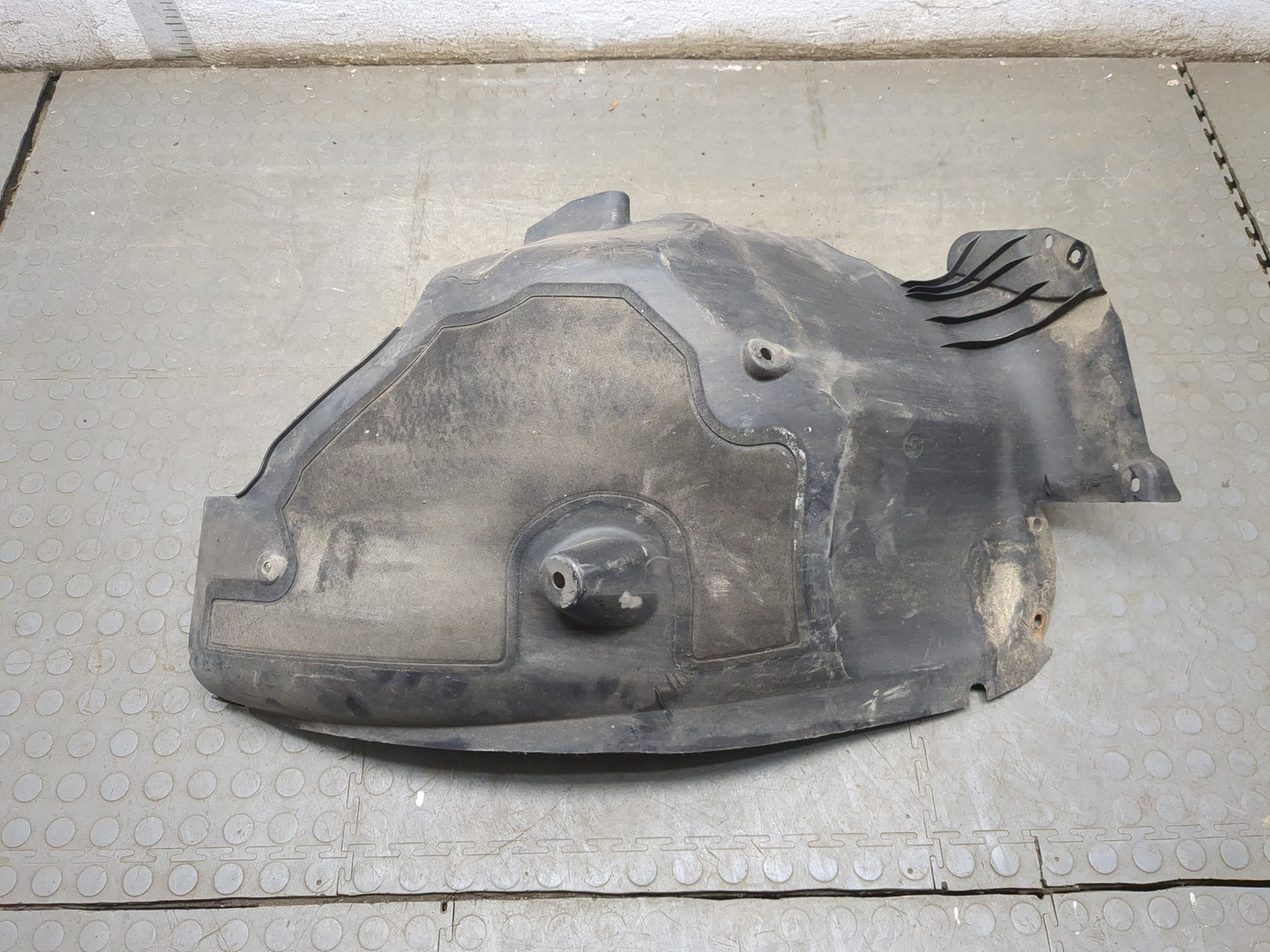 Локер передний левый