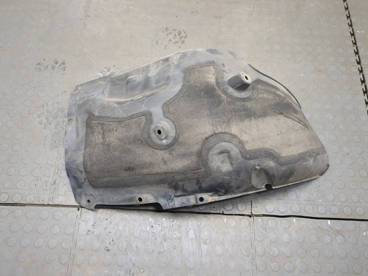 Локер передний левый