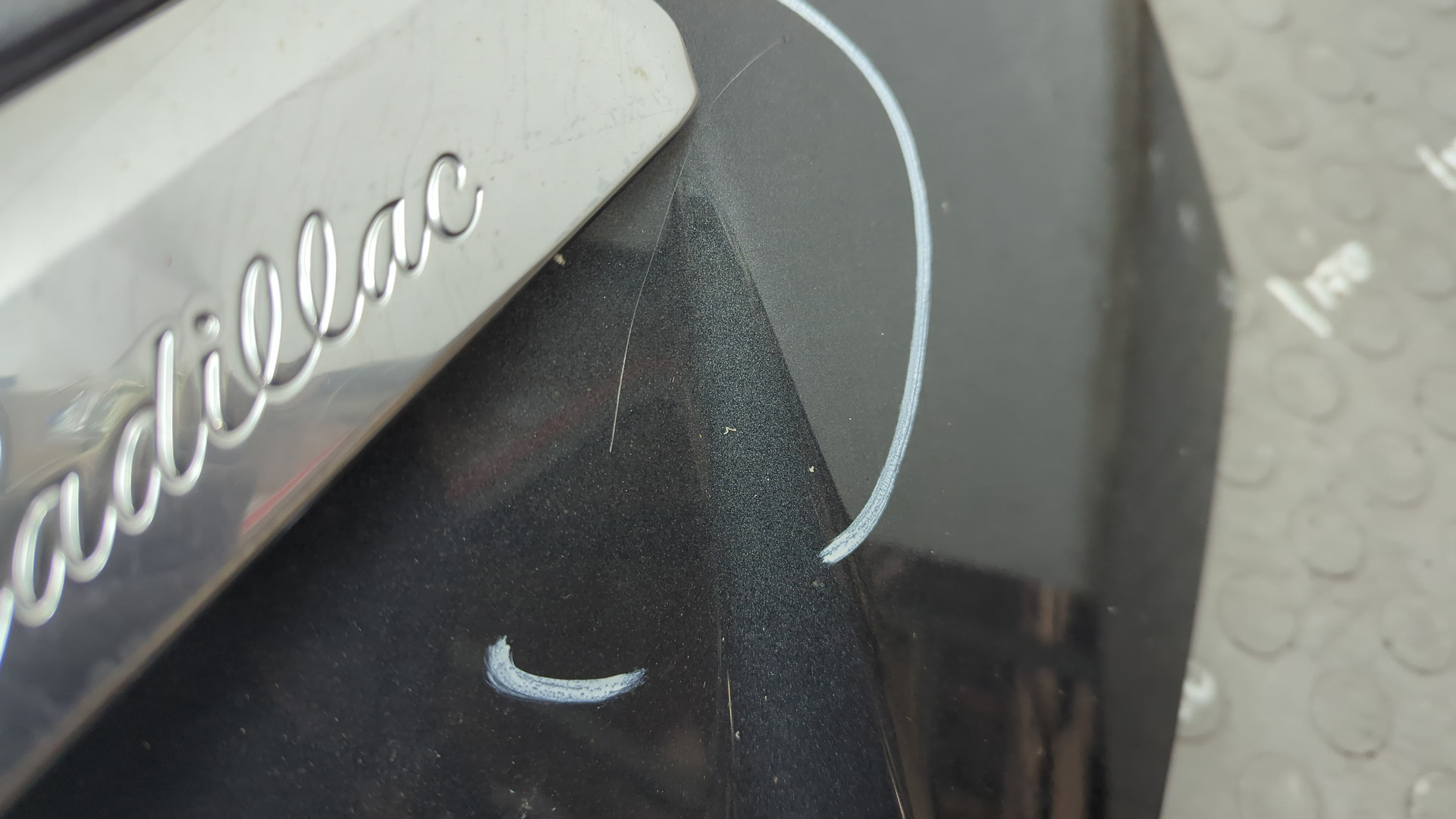 Дверь багажника