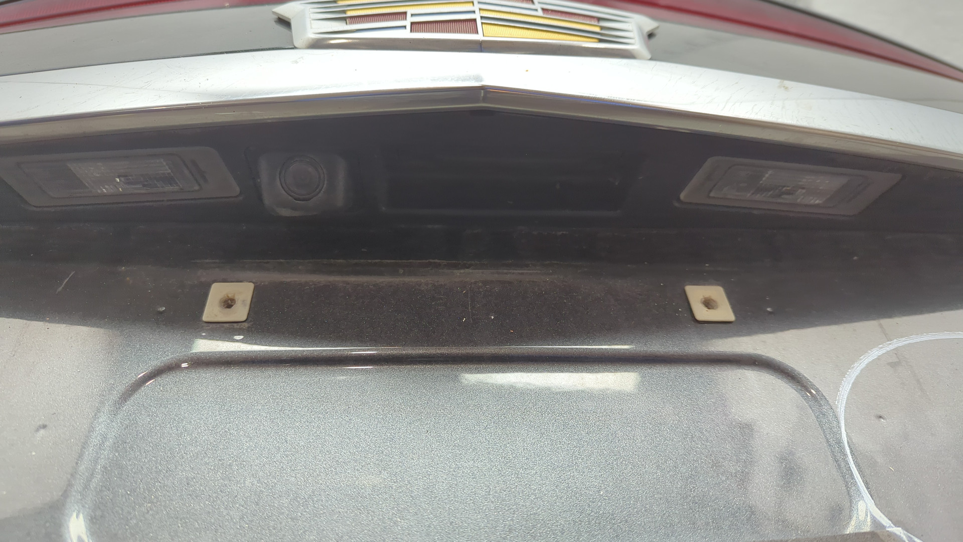 Дверь багажника