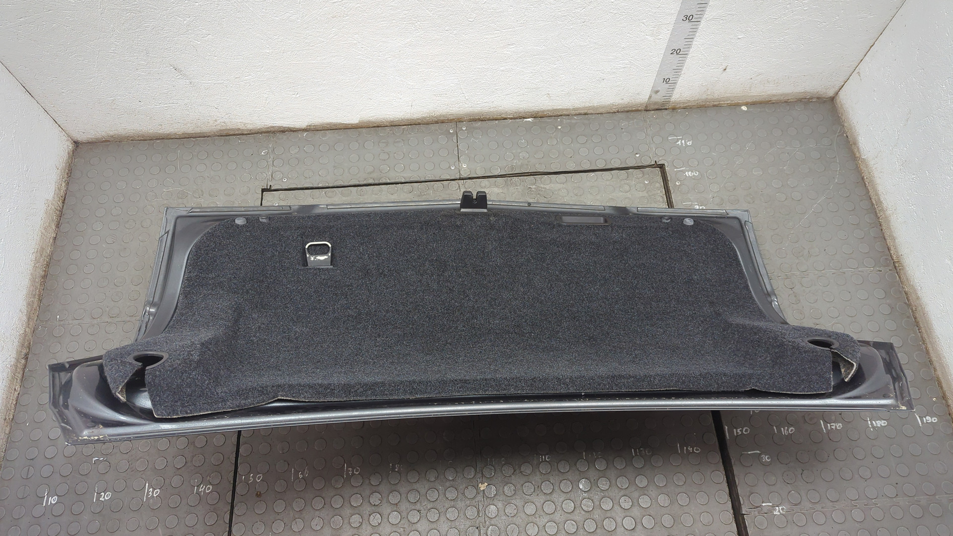 Дверь багажника