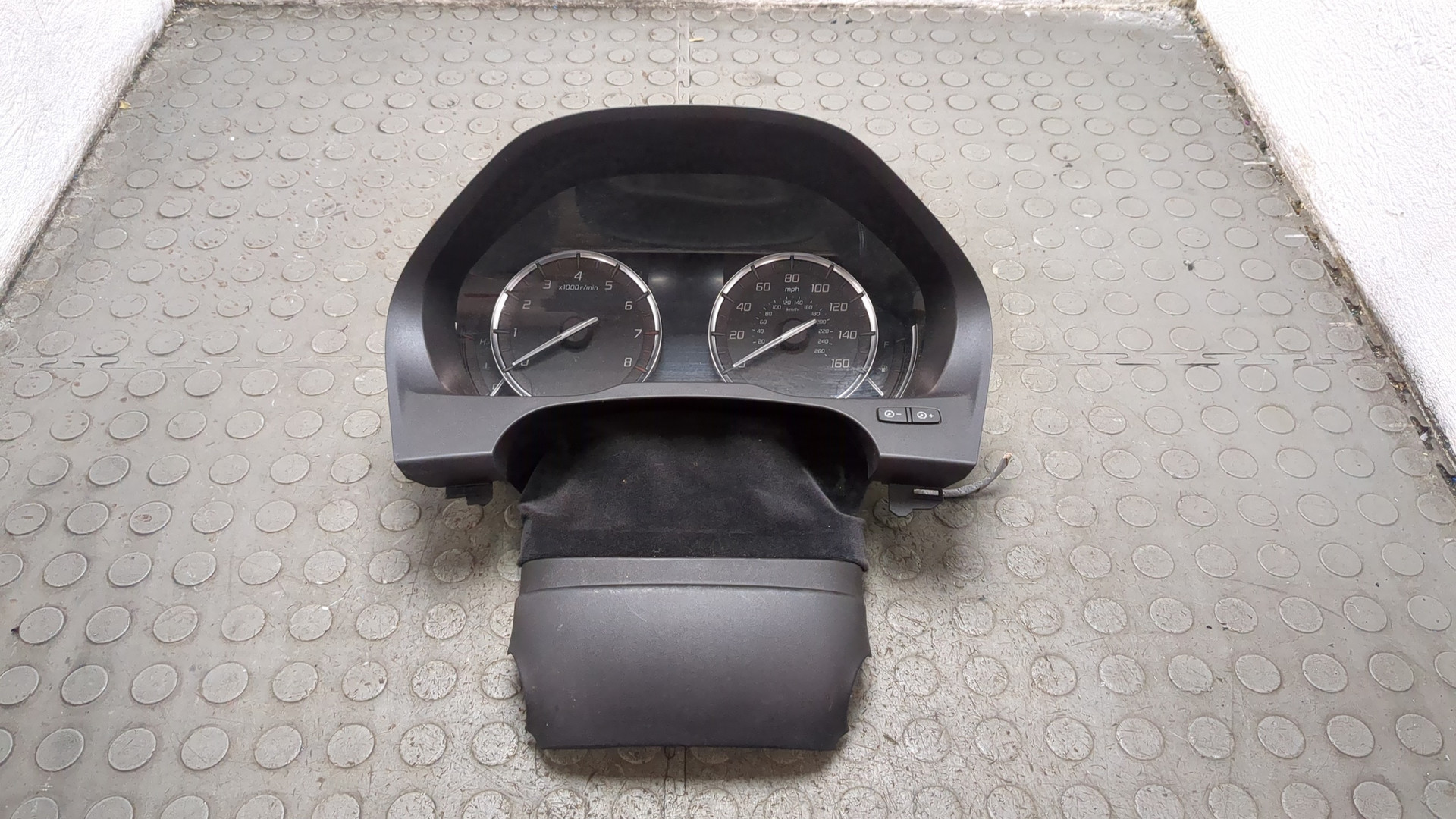 Панель приборов