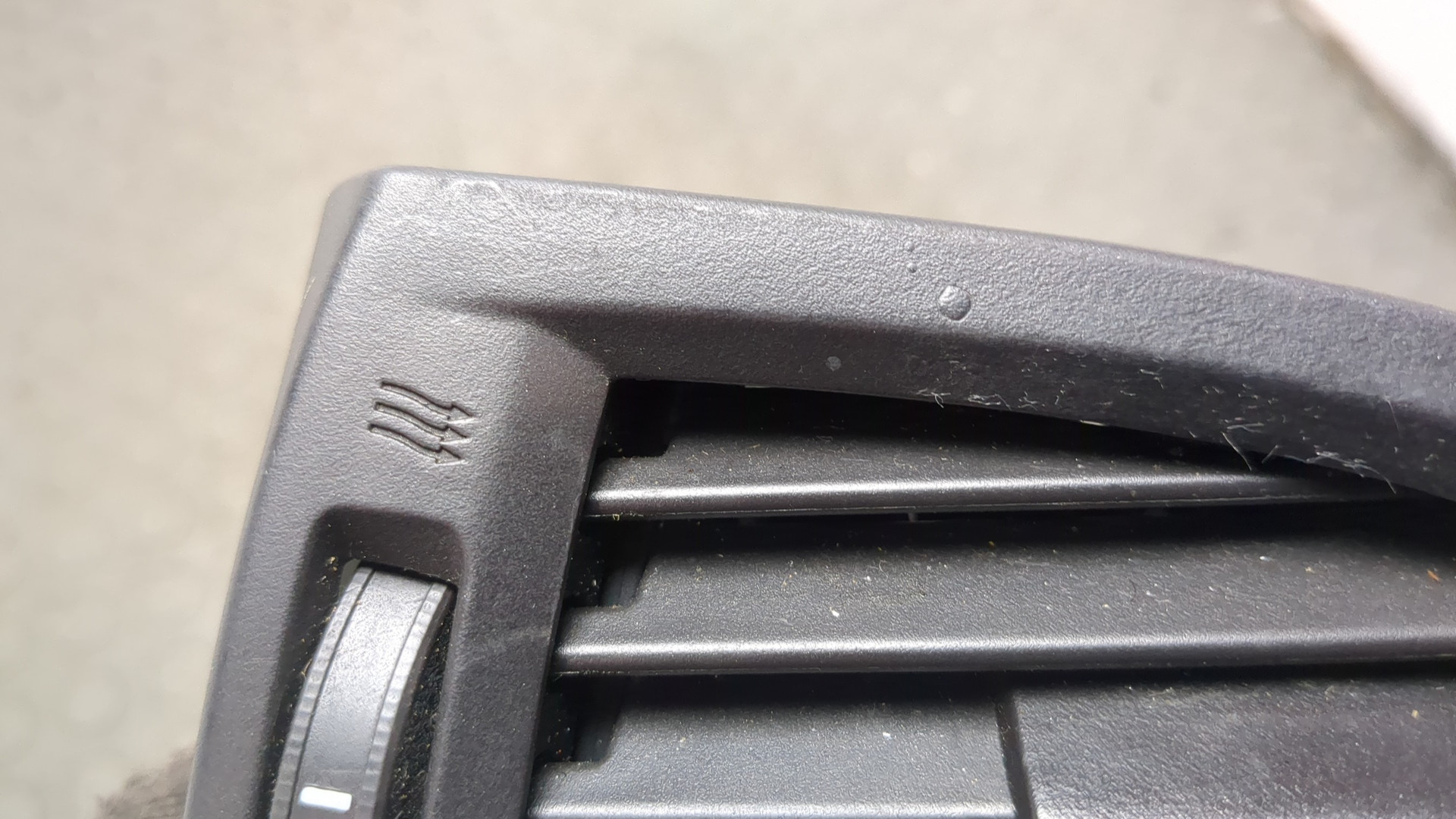 Дефлектор воздушный