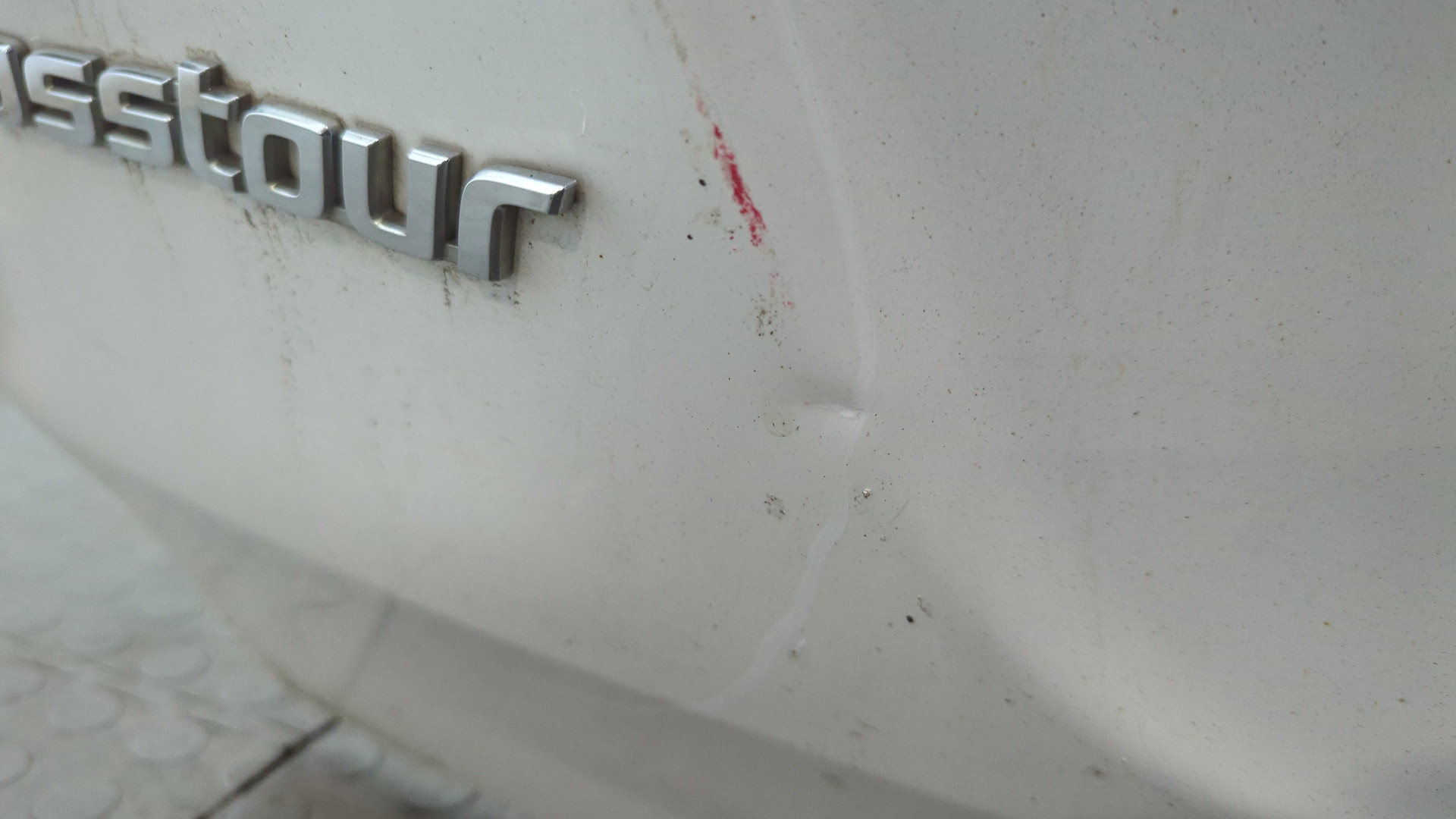 Дверь багажника