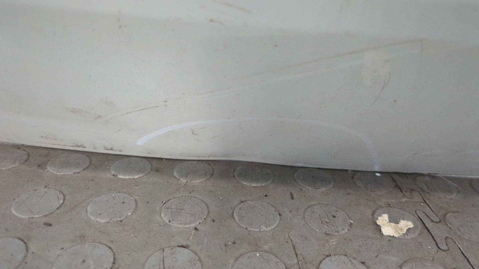 Дверь багажника