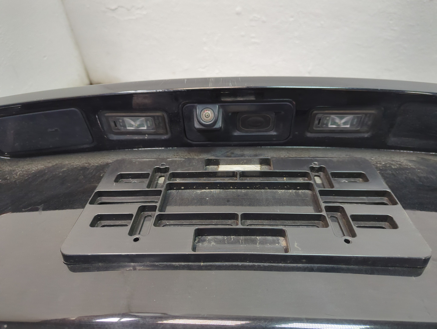 Дверь багажника