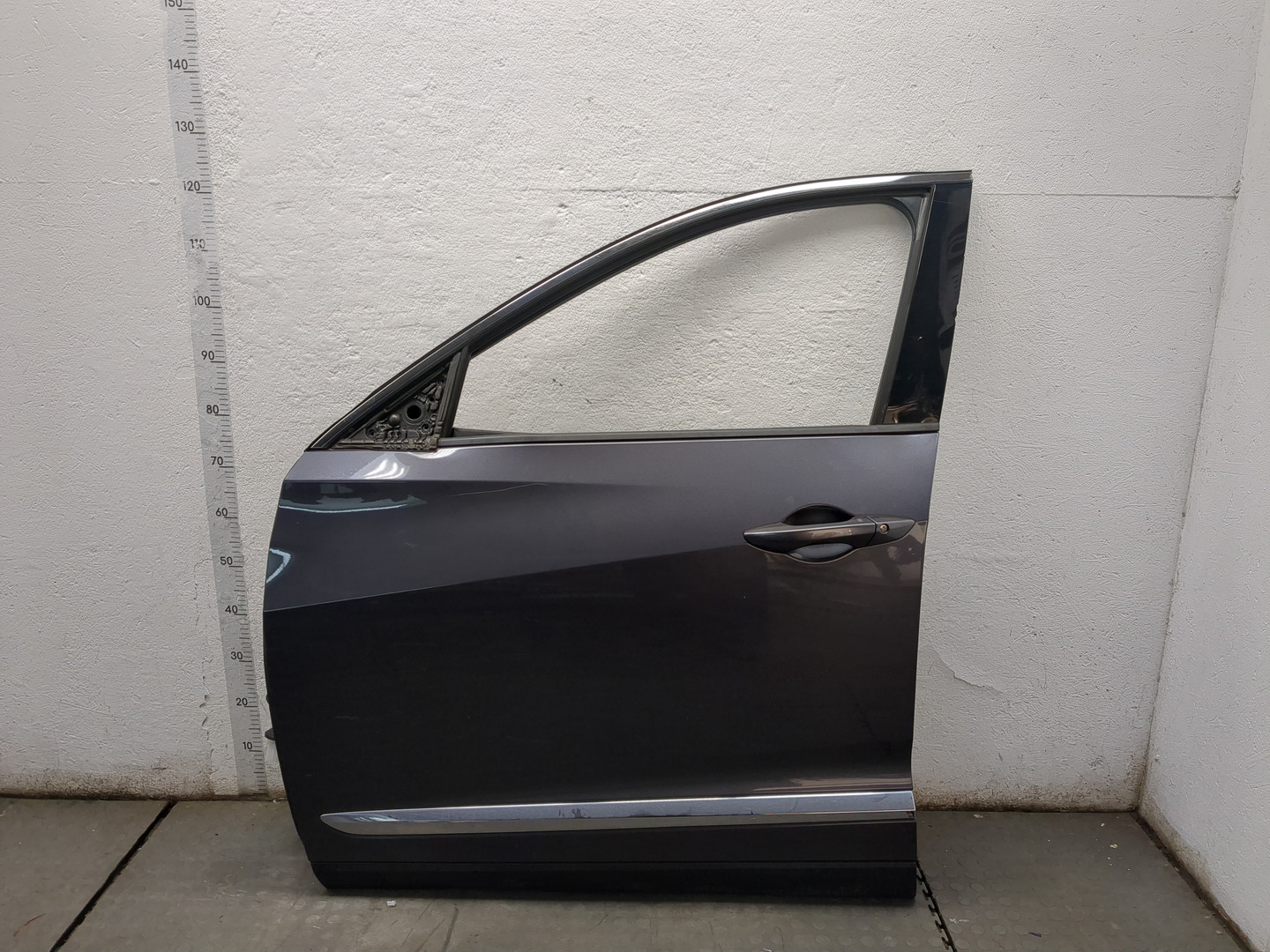 Дверь передняя левая