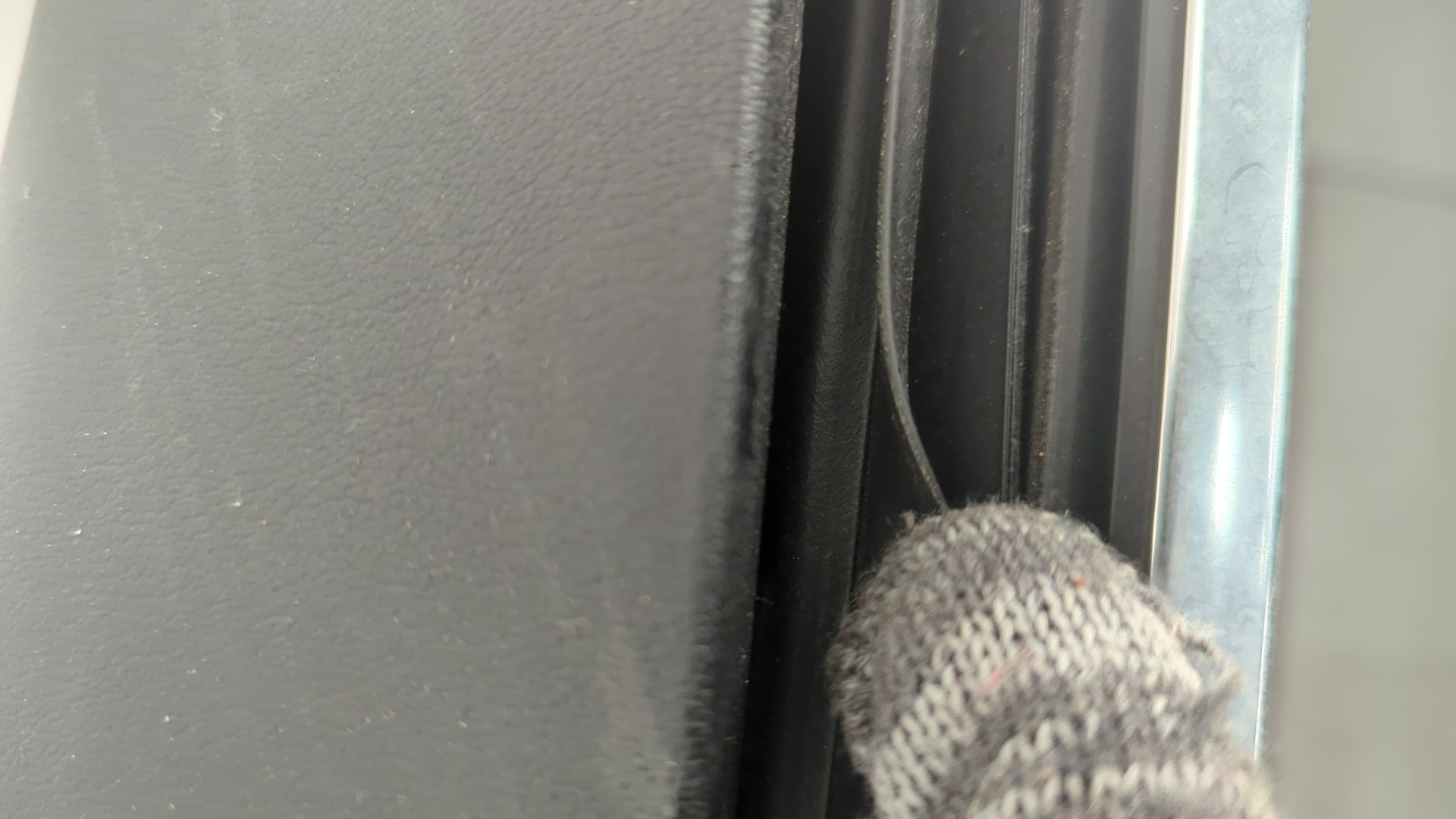 Дверь передняя левая