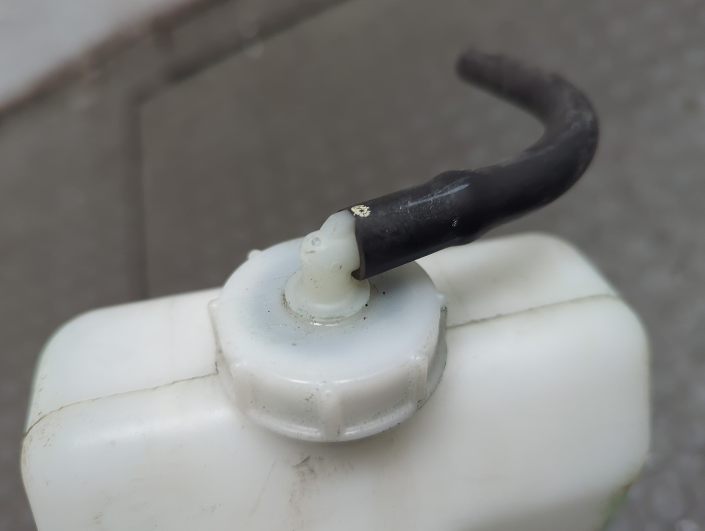 Бачок расширительный