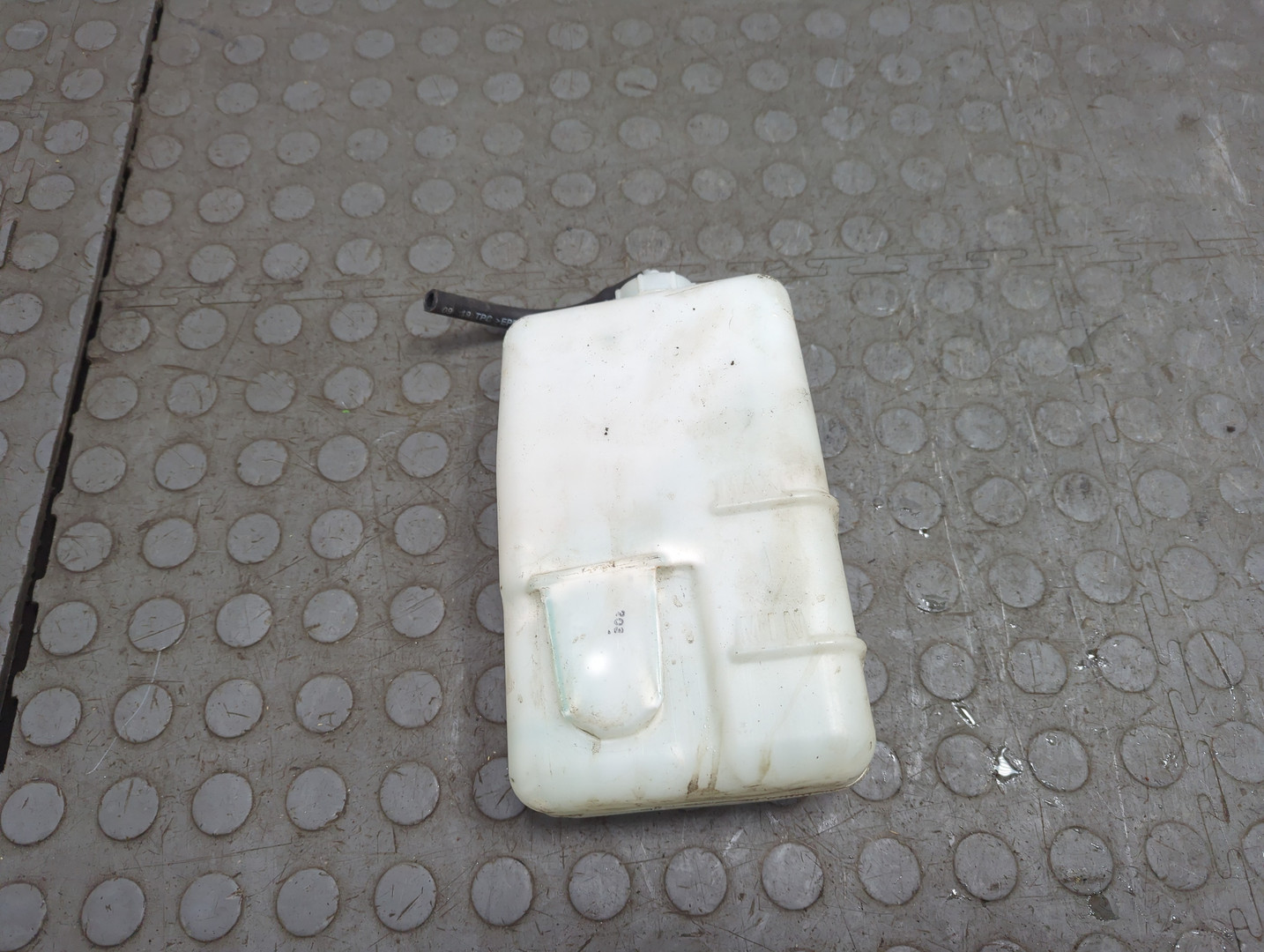 Бачок расширительный