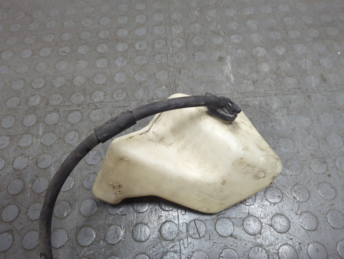 Бачок расширительный