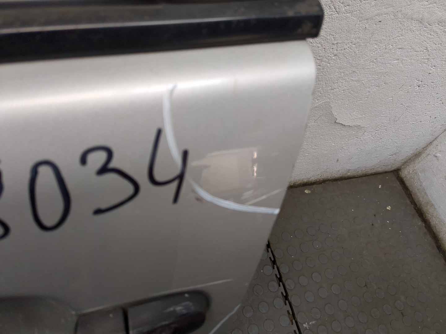 Дверь передняя левая