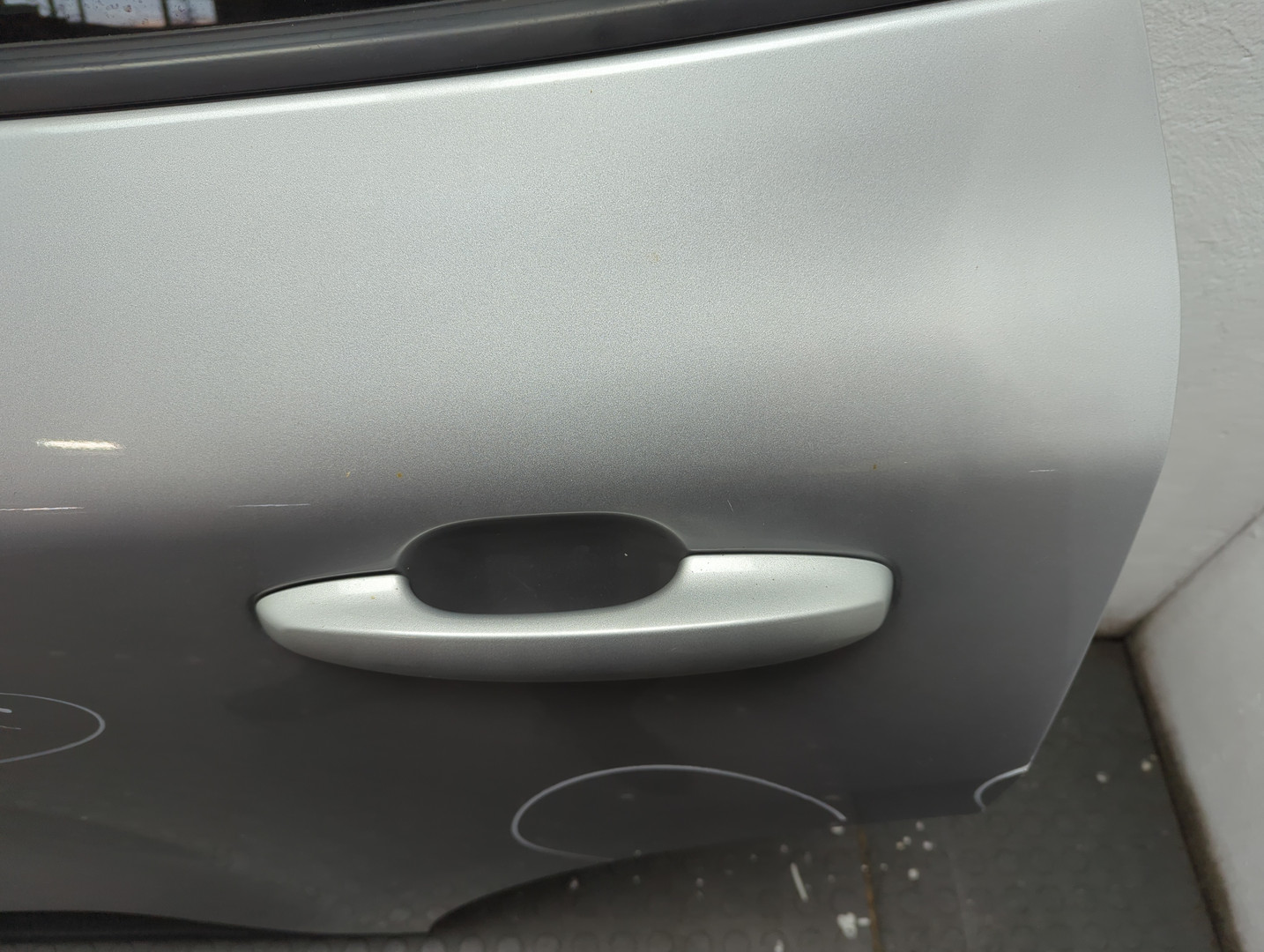 Дверь задняя левая