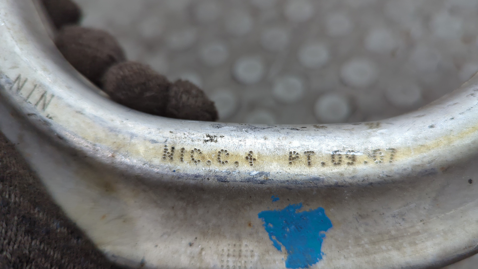 Рычаг передний правый