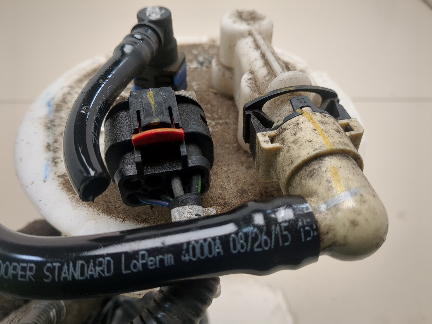 Насос топливный электрический