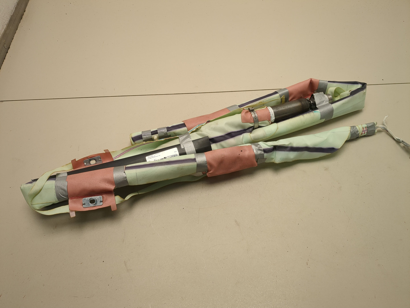 Подушка безопасности боковая (шторка)